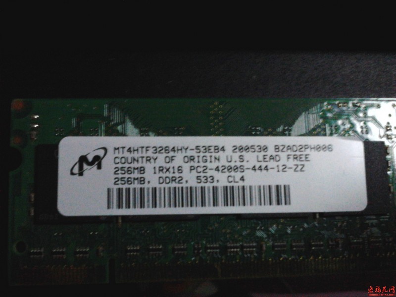DDR 533 256内存一根 10元一根