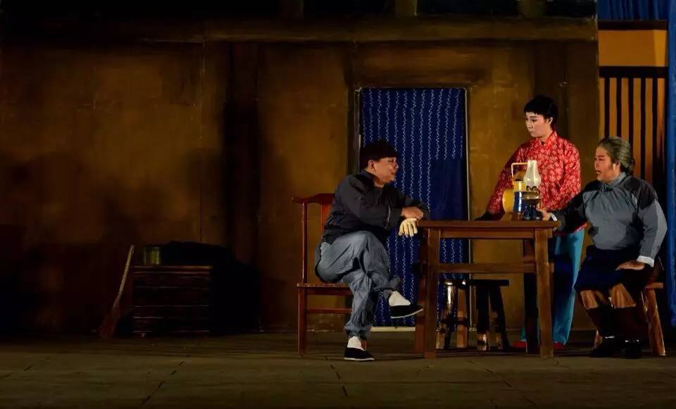 宏福苑社区居委会举办庆中秋，迎国庆戏曲晚会