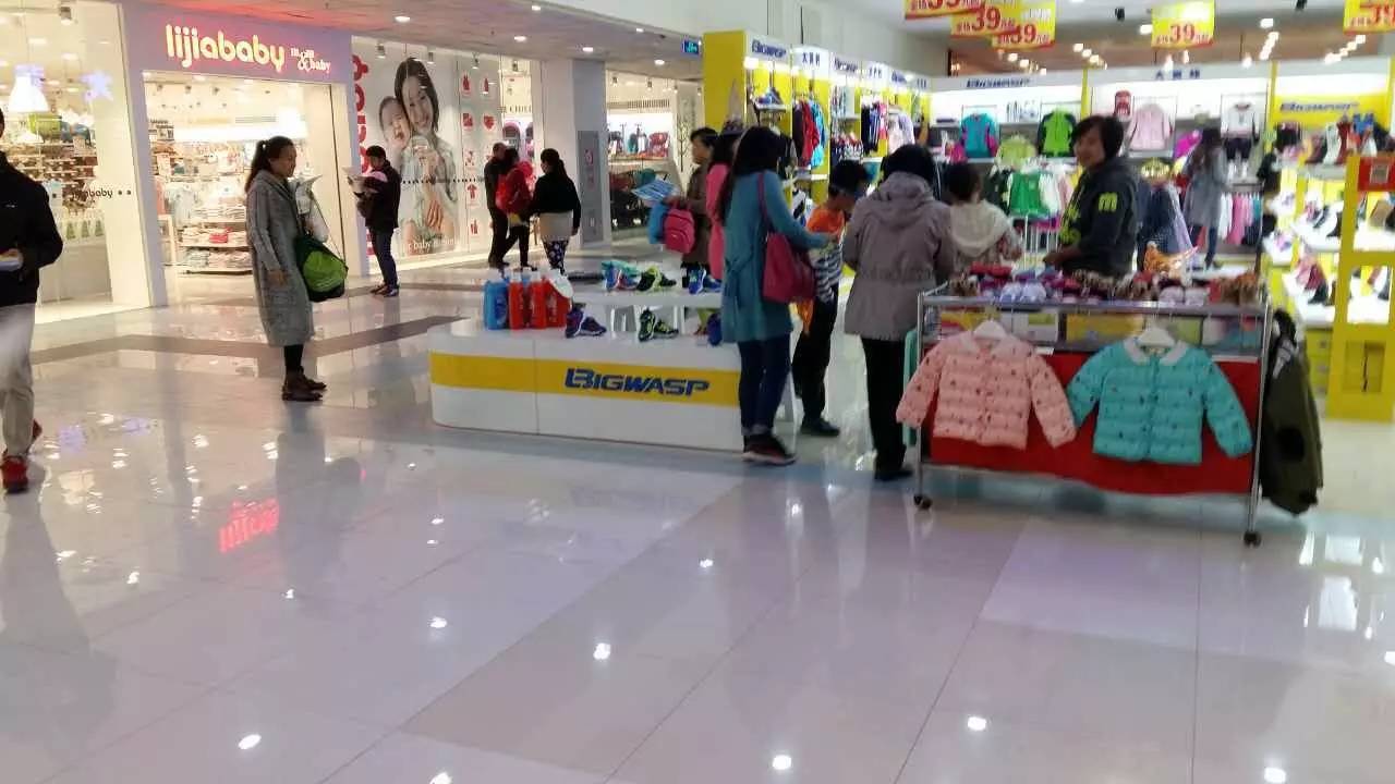 万圣节活动现场热闹非凡