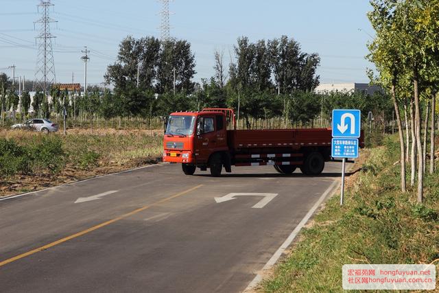 4模拟窄路掉头.jpg